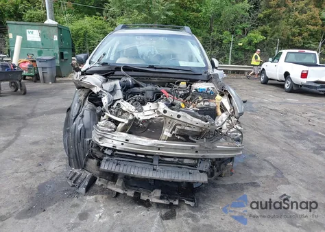 2015 Subaru Outback 2.5I Limited z USA, uszkodzony, nr VIN 4S4BSBNC9F3351395